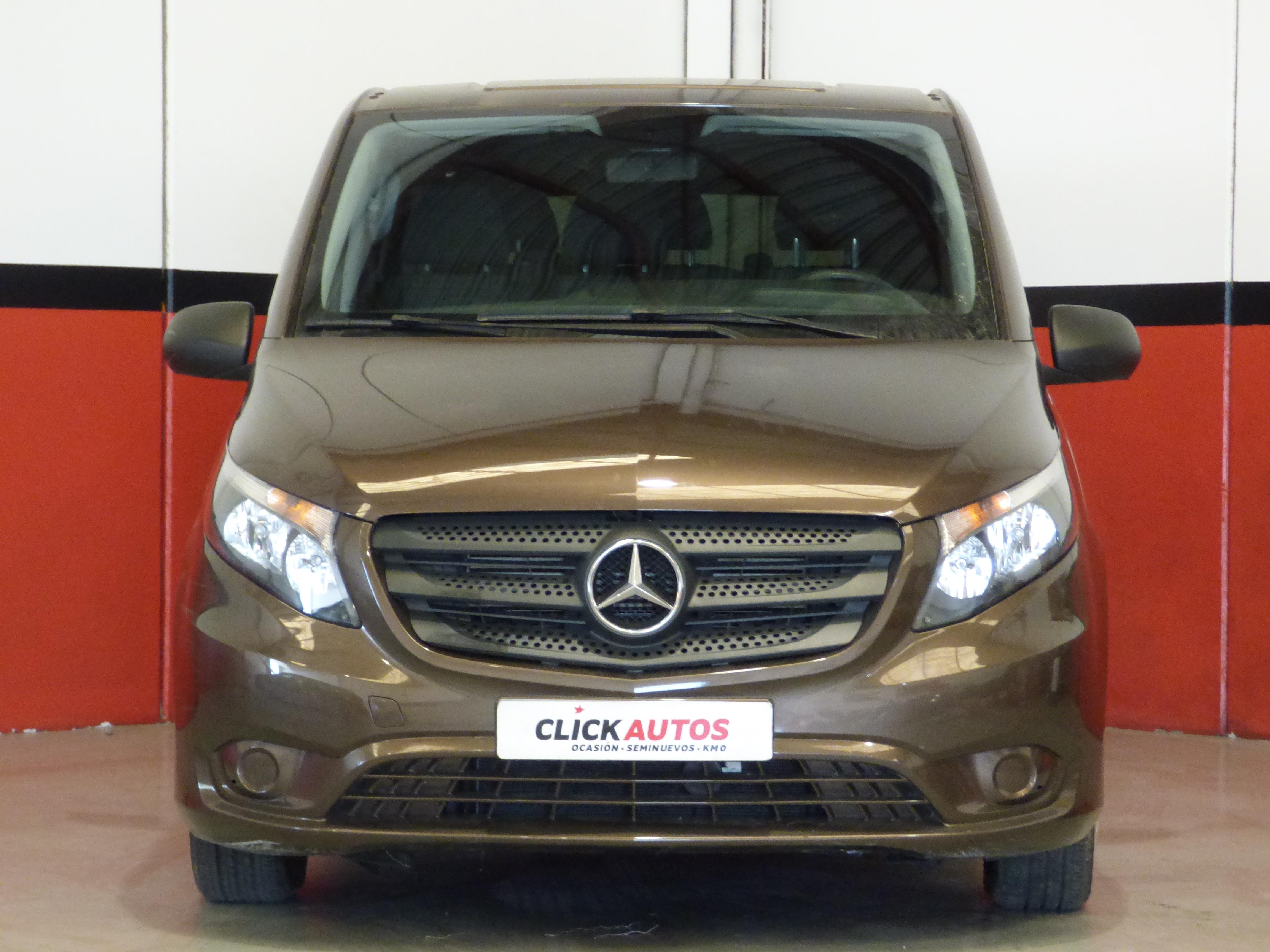 ClickAutos.es Mercedes Benz Vito 111 CDI Tourer Pro Larga Marrón dolomita metalizado disponible