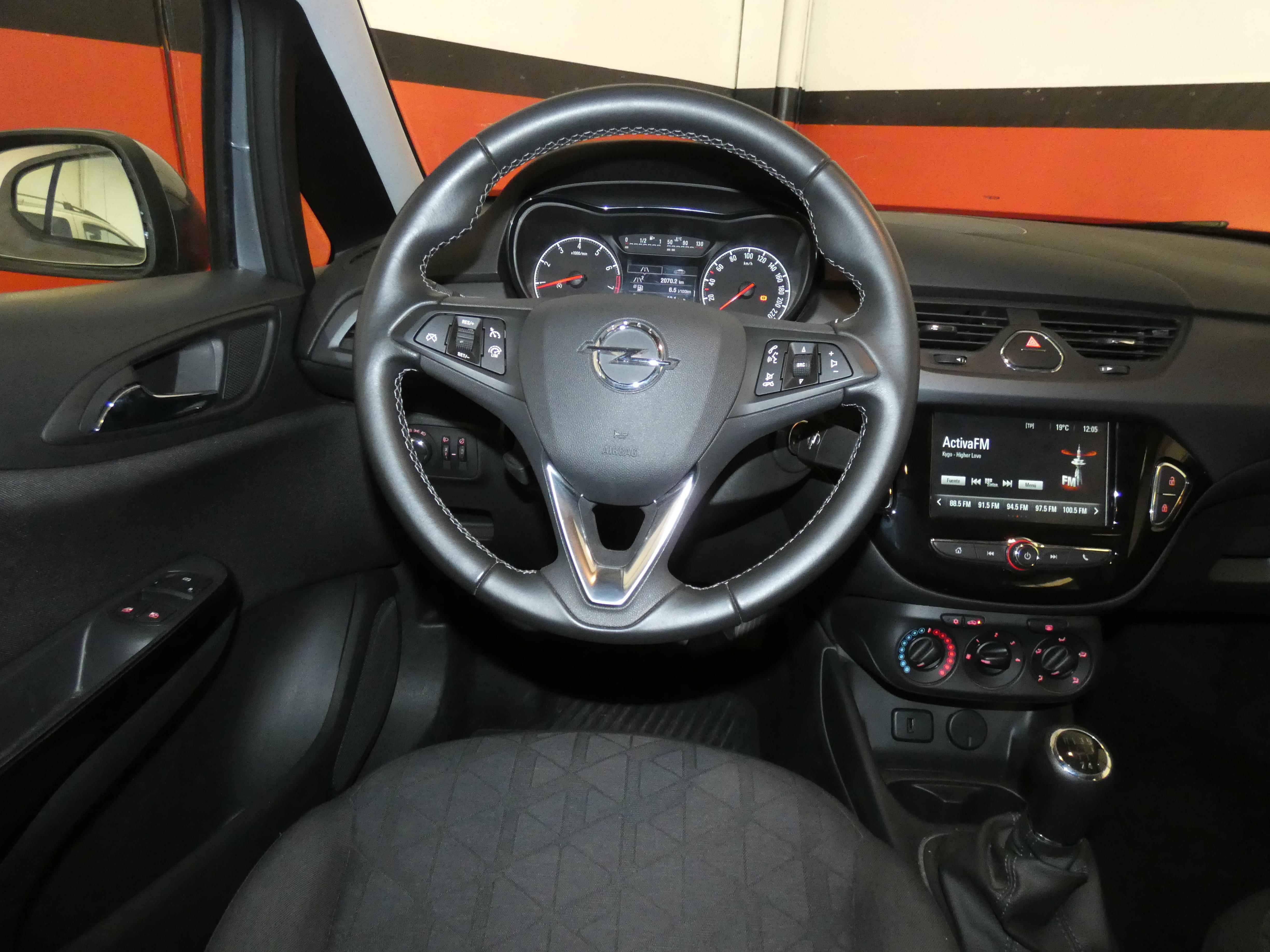 Corsa 1.4 90CV 120 Aniversario 8